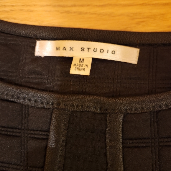 Max Studio medium little black dress with leather like trim and side pockets - Picture 2 of 4